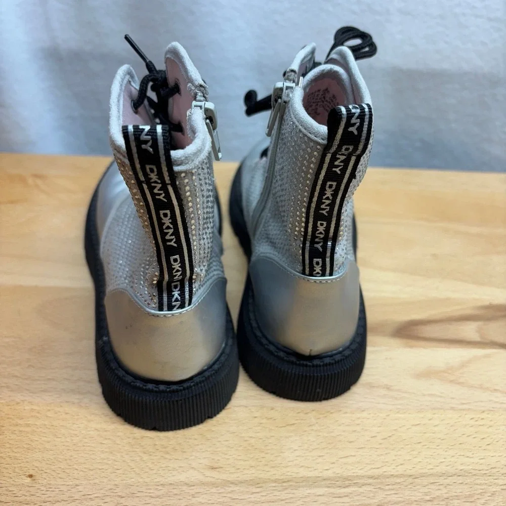DKNY Ava Stone Moto Boots Kids Size 3 Silver Rhinestone Studded Zip Up Lug‎ Sole